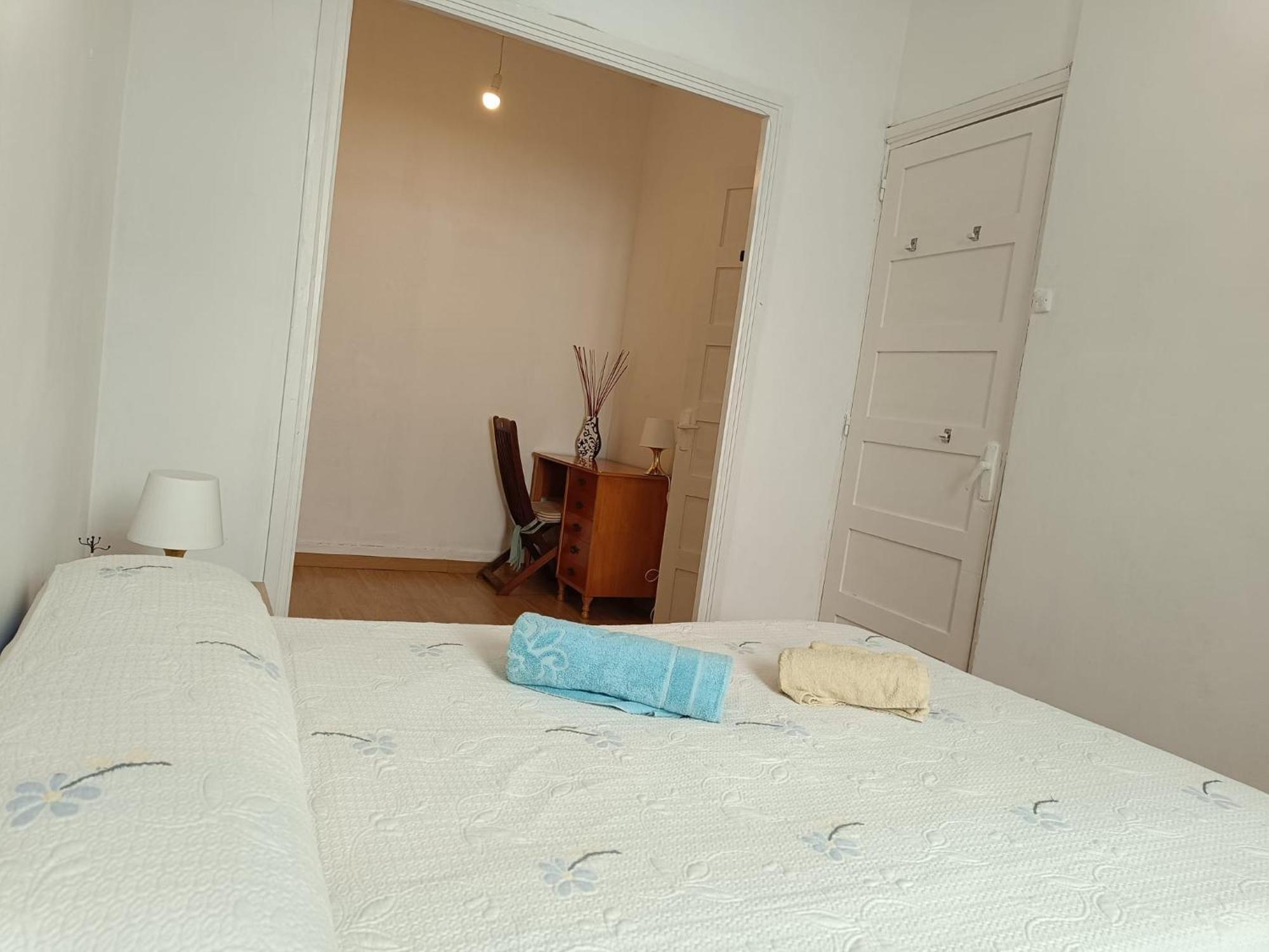 Piso Antiguo, Muebles Viejos, Muy Sencillo, Alquilado En Invierno A Estudiantes, Sin Ascensor, Cocina Antigua A Gas, Edificio Muy Antiguo Apartment A Coruña Exterior foto
