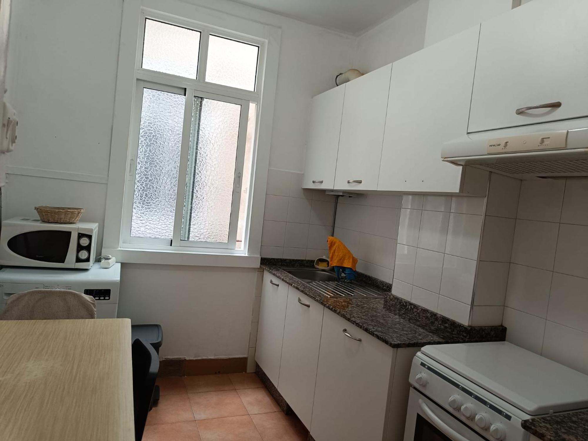 Piso Antiguo, Muebles Viejos, Muy Sencillo, Alquilado En Invierno A Estudiantes, Sin Ascensor, Cocina Antigua A Gas, Edificio Muy Antiguo Apartment A Coruña Exterior foto