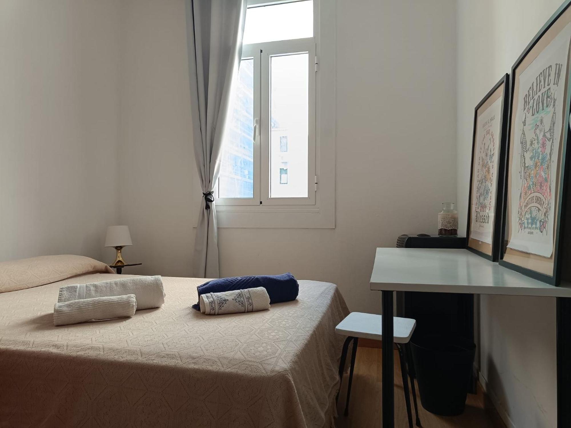 Piso Antiguo, Muebles Viejos, Muy Sencillo, Alquilado En Invierno A Estudiantes, Sin Ascensor, Cocina Antigua A Gas, Edificio Muy Antiguo Apartment A Coruña Exterior foto